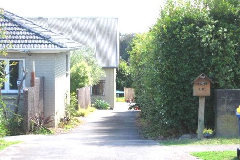 Photo of property in 2/83 Hutchinson Avenue, New Lynn, Auckland, 0600