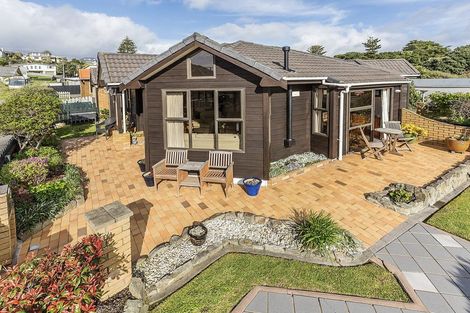 Photo of property in 4-u1 Richard Street, Titahi Bay, Porirua, 5022