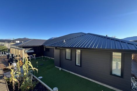 Photo of property in 43 Muster Road, Jacks Point, 9371