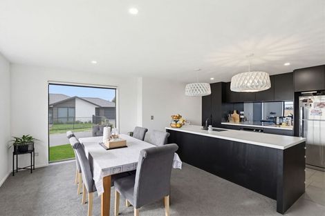 Photo of property in 6 Arabella Crescent, Yaldhurst, Christchurch, 8042