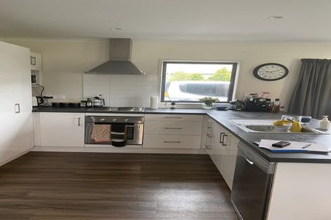 Photo of property in 133r Kaitemako Road, Welcome Bay, Tauranga, 3175