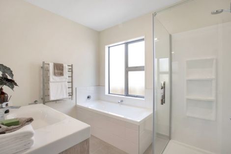 Photo of property in 35 Fairwater Road, Warkworth, 0910