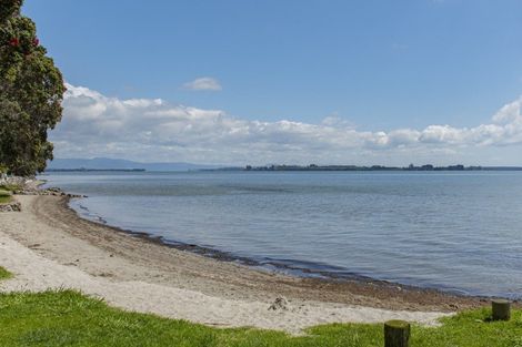 Photo of property in 2 Chevron Drive, Bellevue, Tauranga, 3110