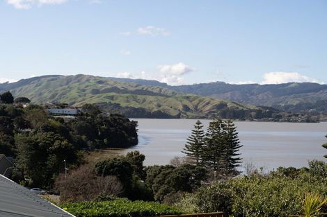Photo of property in 19 Bayview Road, Paremata, Porirua, 5024