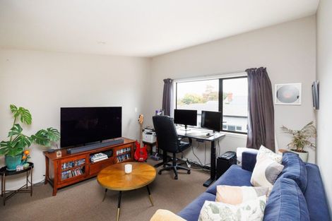 Photo of property in 333b Featherston Street, Palmerston North, 4414