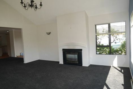 Photo of property in 8 Santa Teresa Court, Paraparaumu Beach, Paraparaumu, 5032