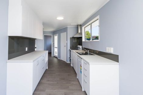 Photo of property in 23 Blueberry Grove, Timberlea, Upper Hutt, 5018