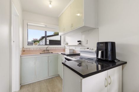 Photo of property in 4 Ontario Place, Wainoni, Christchurch, 8061