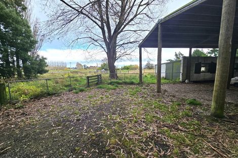 Photo of property in 74 Riverbank Road, Inch Clutha, Kaitangata, 9281