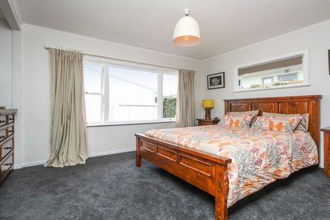 Photo of property in 91 Taikata Road, Te Atatu Peninsula, Auckland, 0610
