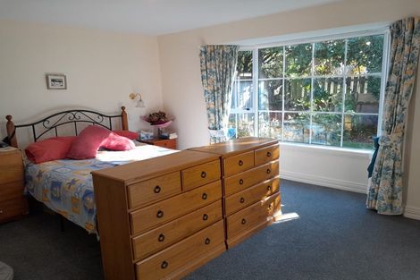 Photo of property in 6 Brookford Place, Westmorland, Christchurch, 8025