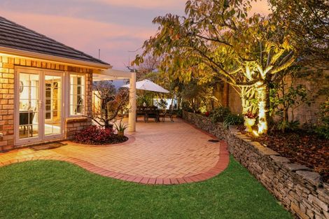 Photo of property in 12 San Jose Rise, Shamrock Park, Auckland, 2016