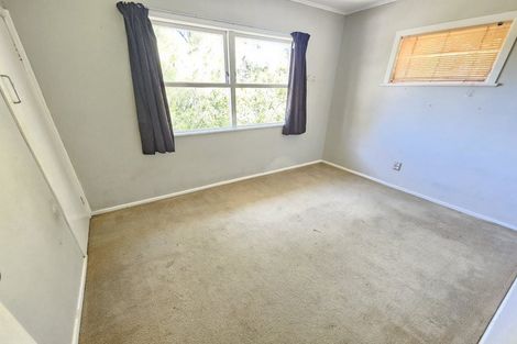 Photo of property in 30 Lyford Crescent, Sunnynook, Auckland, 0620