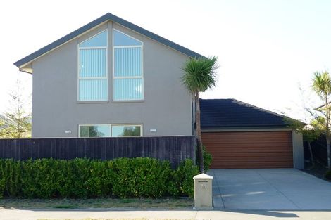 Photo of property in 16 Titirangi Crescent, Parklands, Christchurch, 8083