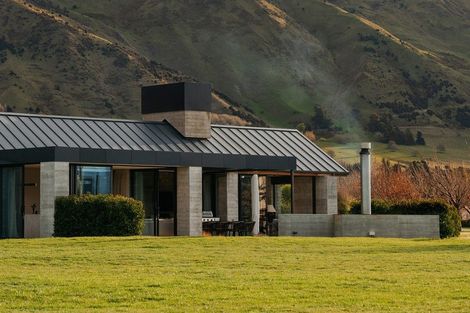 Photo of property in 24 Mountain View Drive, Wanaka, 9382