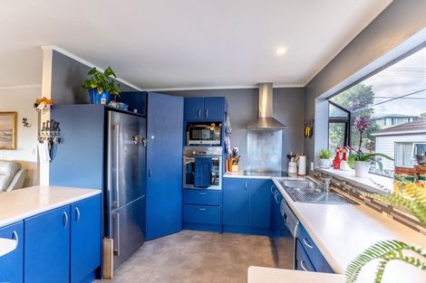 Photo of property in 75 Alexander Road, Raumati Beach, Paraparaumu, 5032