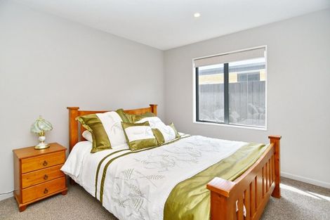 Photo of property in 2 Strone Close, Broomfield, Christchurch, 8042