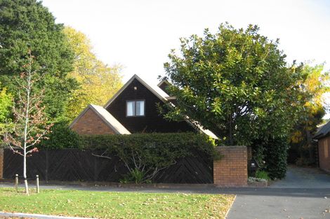 Photo of property in 1/23 Hamilton Avenue, Ilam, Christchurch, 8041