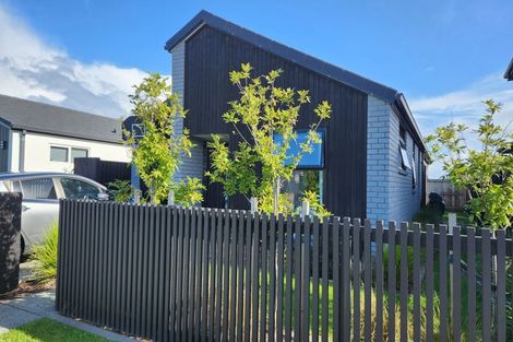 Photo of property in 8 Empire Crescent, Papamoa, 3118