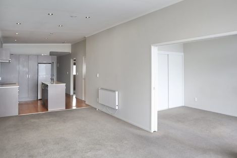 Photo of property in 302/277 Maunganui Road, Mount Maunganui, 3116