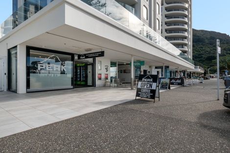 Photo of property in 2a/2 Marine Parade, Mount Maunganui, 3116