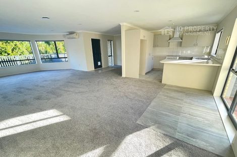 Photo of property in 24a Fruitvale Road, New Lynn, Auckland, 0600