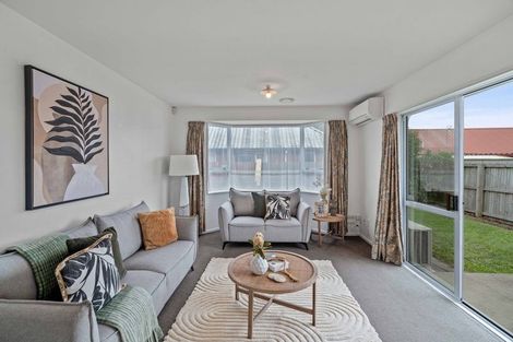 Photo of property in 3/5 Broadbent Street, Riccarton, Christchurch, 8041