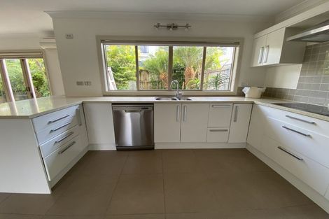 Photo of property in 58 English Oak Drive, Schnapper Rock, Auckland, 0632