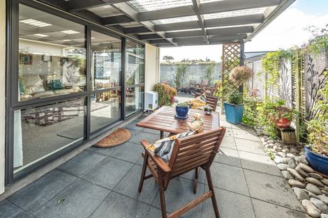 Photo of property in Caversham Park, 6/7 Caversham Road, Westmere, Whanganui, 4501