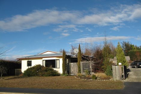 Photo of property in 28 Glengyle Way, Wanaka, 9305