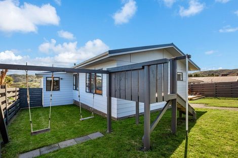 Photo of property in 8 Outram Grove, Kelson, Lower Hutt, 5010