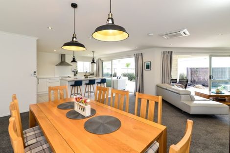 Photo of property in 23 Plescher Crescent, Leamington, Cambridge, 3432
