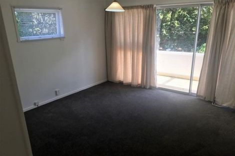 Photo of property in 147 Eskdale Road, Birkdale, Auckland, 0626