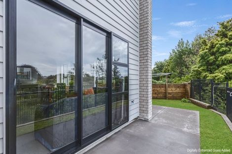 Photo of property in 14 Discovery Place, Marfell, New Plymouth, 4310