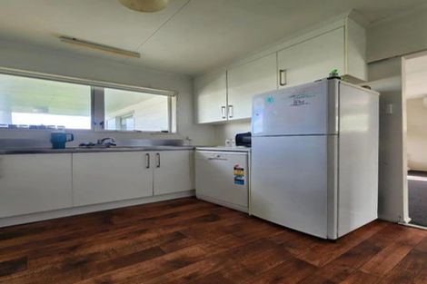 Photo of property in 12 Pitcairn Street, Oakura, 4314