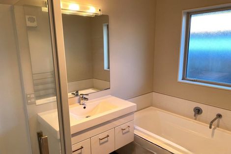 Photo of property in 32 Kenwyn Avenue, St Albans, Christchurch, 8052