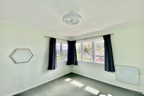 Photo of property in 14 Strid Road, Te Atatu South, Auckland, 0610