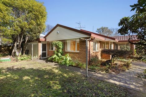 Photo of property in 155 Cashmere Road, Hoon Hay, Christchurch, 8025