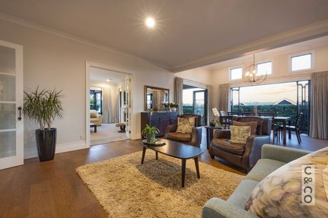 Photo of property in 8 Tauwaka Crescent, Riverhead, 0820