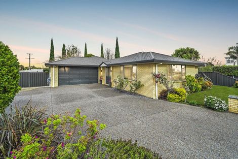 Photo of property in 95 Ferry Road, Clive, 4102