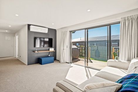 Photo of property in 19 Maize Street, Jacks Point, Queenstown, 9371