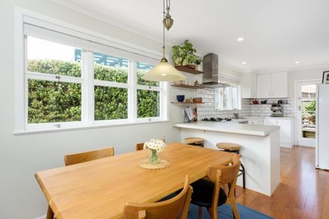 Photo of property in 212 Ngatai Road, Otumoetai, Tauranga, 3110