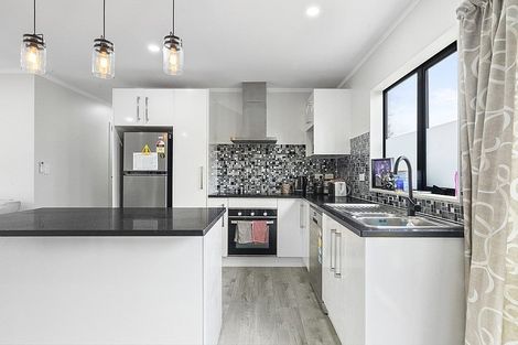 Photo of property in 31 Colombo Road, Waiuku, 2123