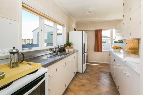 Photo of property in 106 Nottingley Road, Frimley, Hastings, 4120