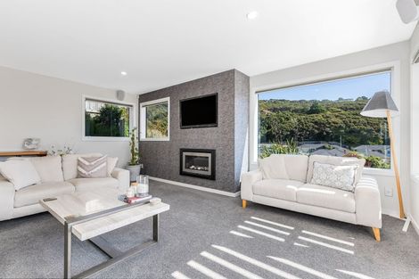 Photo of property in 187 Navigation Drive, Whitby, Porirua, 5024
