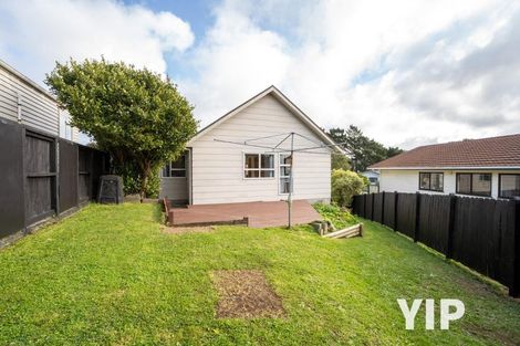 Photo of property in 4 Curacao Place, Grenada Village, Wellington, 6037