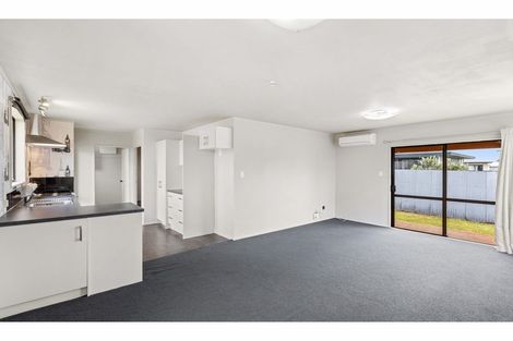 Photo of property in 133d Avalon Drive, Nawton, Hamilton, 3200