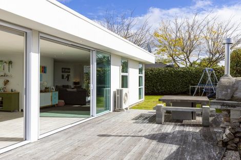 Photo of property in 15 Magnolia Rise, Waipahihi, Taupo, 3330