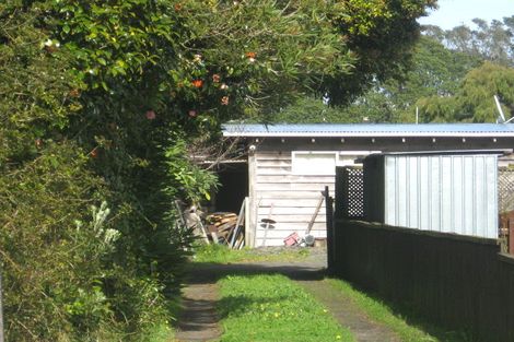 Photo of property in 17a Leslie Street, Waitara, 4320