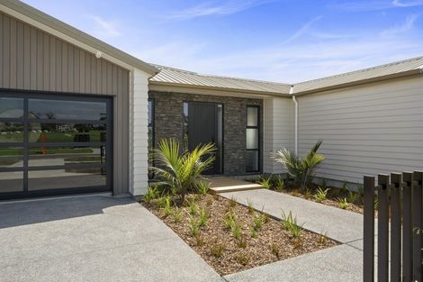 Photo of property in 1 Springwater Drive, Maewa, 4702